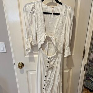 NWT BOHEMIAN WHITE MAXI DRESS GORGE.